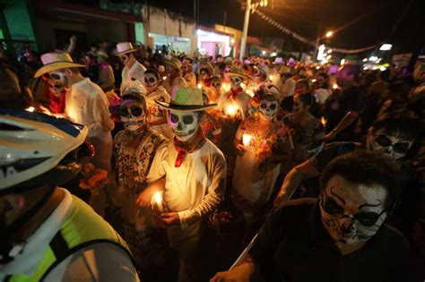 Top Day of the Dead Facts to Know - Día de los Muertos History