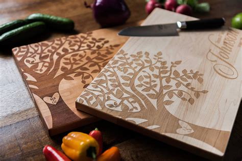 Oak Tree, Cutting Board Personalized , Engraved Wood Cutting Board