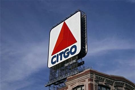 Building where iconic Boston Citgo sign sits is being put up for sale ...