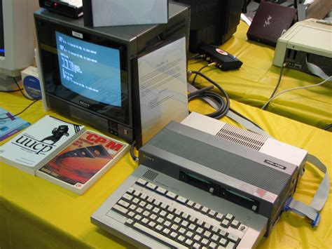 File:Sony SMC-70 Micro Computer.jpg - Wikimedia Commons