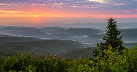 Hazy Sunrise Over the Appalachian Mountains. Bear Rocks Preserve, WV ...