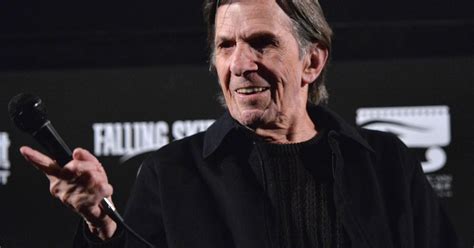 "The Big Bang Theory" pays tribute to Leonard Nimoy - CBS News