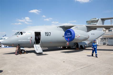 Antonov Arrives In Paris With the AN-178