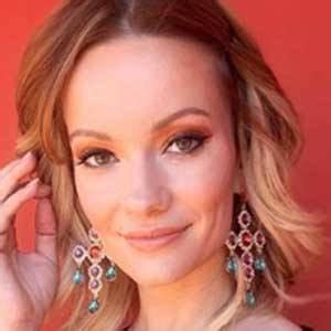 Caitlin O'Connor - Age, Family, Bio | Famous Birthdays