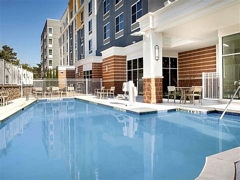 Top 20 Hotels with Pool in Columbia - Anna Holt's Guide 2021