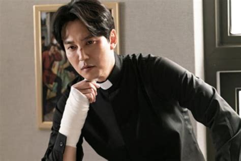 Kim Nam Gil In Talks To Reprise His Character In "The Fiery Priest " Season 2 | Soompi