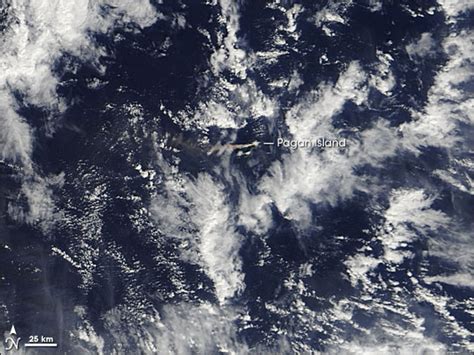 Volcanic Activity on Pagan Island : Natural Hazards