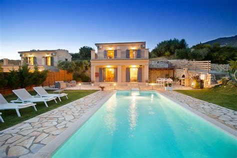 Villas Kefalonia | Kefalonia Villas in Trapezaki | Kefalonia Luxury Villas