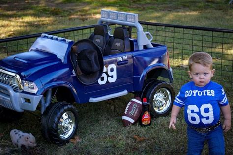 Little Kid’s Billy Bob Costume From ‘Varsity Blues’ Remains One Of The ...