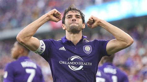 Kaká se retira: "Es el momento de terminar mi carrera como jugador ...