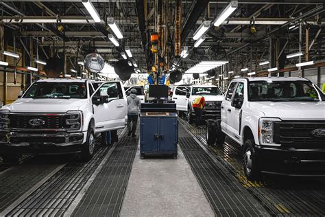 2023 Ford Super Duty Finally Starts Customer Deliveries From Kentucky ...