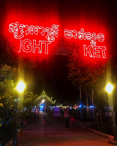 siem reap night market | Le Wild Explorer