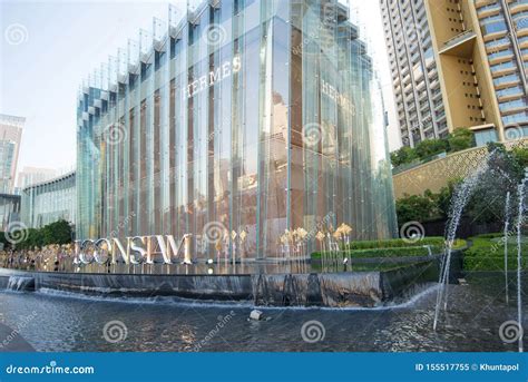 Outside of the Iconsiam on the River Editorial Image - Image of river ...