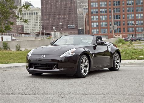 Review: 2011 Nissan 370z Convertible | Long Island Press