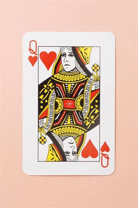 Queen of Hearts Meaning | KEEN Articles