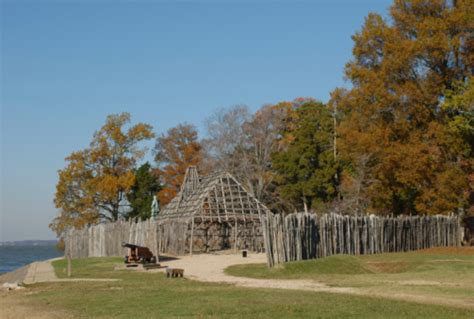 Jamestown Fort Stock Photo - Download Image Now - iStock