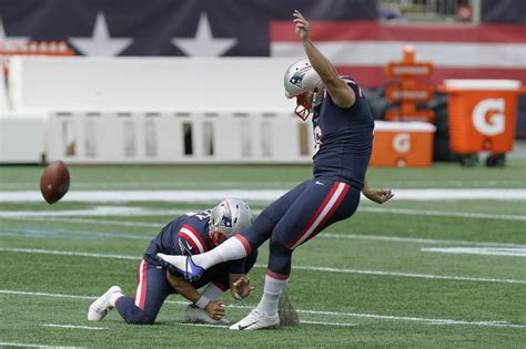 New England Patriots kicking woes: Nick Folk misses extra point ...