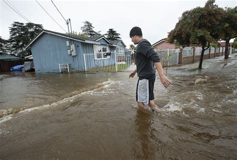 L.A. communities face growing peril from fire, heat, floods - Los Angeles Times