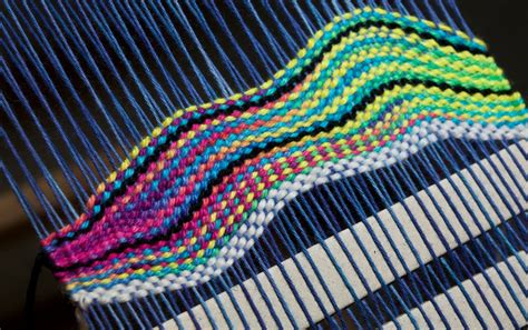 Kelly Casanova: Tapestry style weaving on the rigid heddle loom