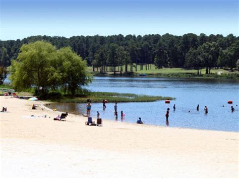 Acworth Beach | Official Georgia Tourism & Travel Website | Explore Georgia.org