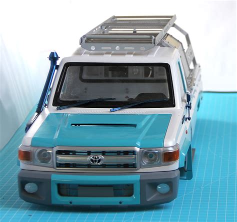 LC70 with custom aluminium rack on RC4WD LWB TF2 | Scale Builder's Guild