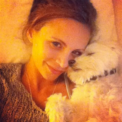 Snuggling Her Pup from Gia Allemand: Bachelor Star's Final Photos | E! News