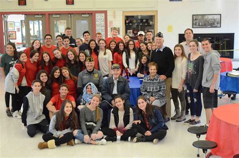 Syosset students and staff thank local veterans | Team Up 4 Community