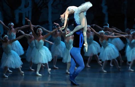 New York City Ballet Revives a Standard in ‘Swan Lake’ - The New York Times