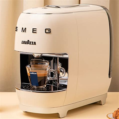 SMEG Lavazza X Smeg Capsule Coffee Machine, 45% OFF