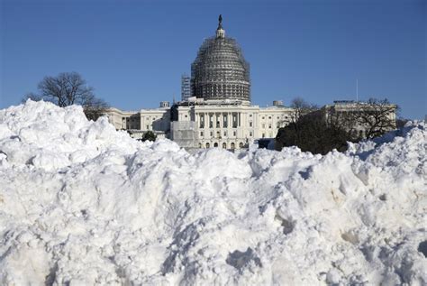 Digging out: East Coast recovers from Winter Storm Jonas