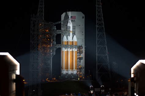 mars-destined NASA orion spacecraft launches for first test flight