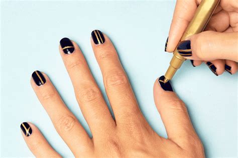 3 hacks for graphic nail art | H&M GB