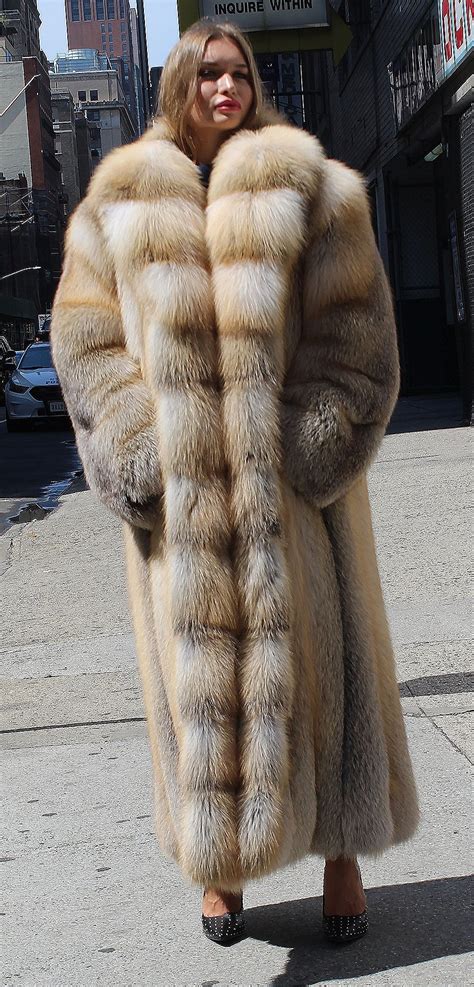 Full Length Golden Island Fox Coat 53566 | MARC KAUFMAN FURS