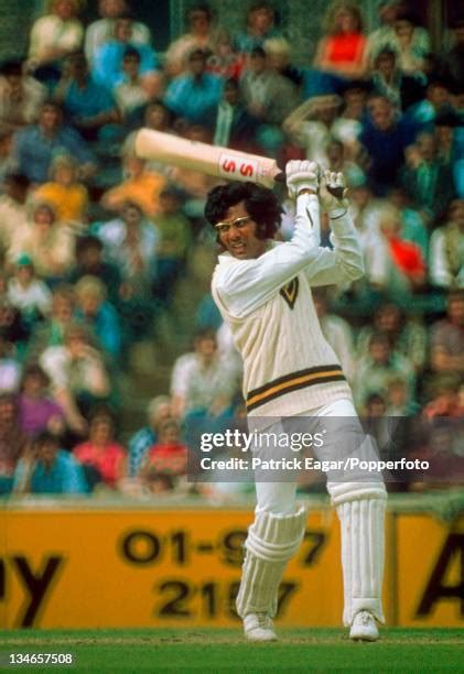 173 Zaheer Abbas Cricket Stock Photos, High-Res Pictures, and Images - Getty Images