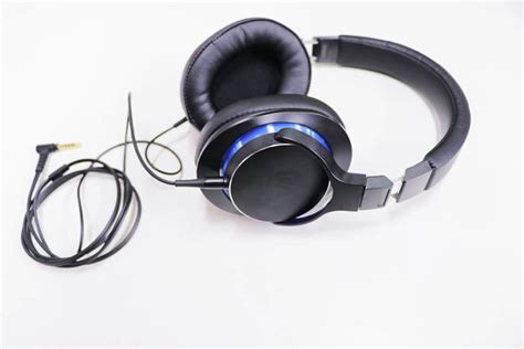 Audio Technica ATH-MSR7b Headphone Review - GearOpen.com