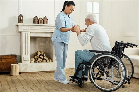 Why You Should Consider Hiring In-Home Care For Your Elderly Relatives