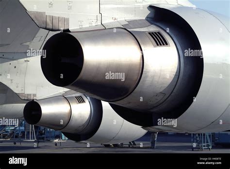 Airplane, Boeing 747-400, detail, engines, traffic airplane, aircraft ...