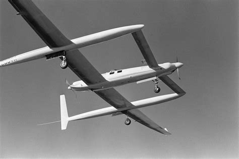 Rutan Voyager: The First Plane To Circumnavigate The World Without Refueling Or Stopping