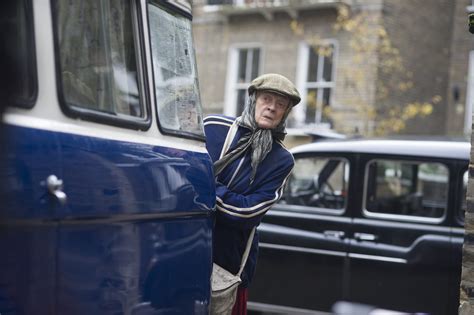 The Lady in the Van - Review | Flickreel