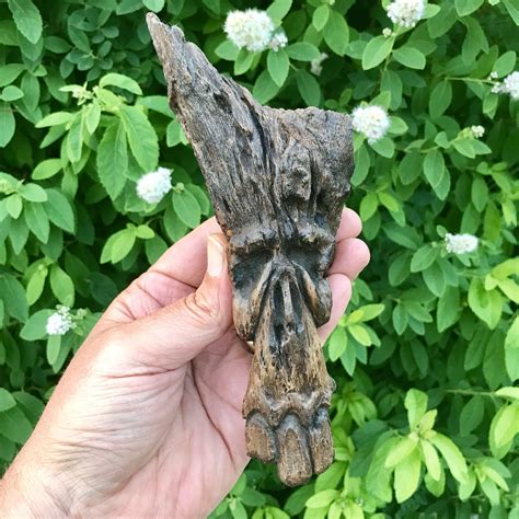 https://ebay.co.uk/usr/dpe1968 #skull wood spirit carving by Darren Ellerton | Wood spirit, Wood ...