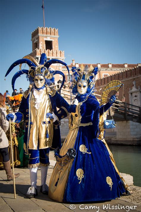 carnevale di venezia | Venice carnival costumes, Carnival of venice, Venetian carnival masks