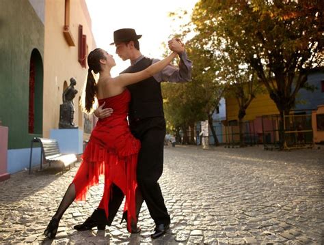 Estilos de tango Argentino: Tango Milonguero | Tango argentino, Bailarines de tango, Tango