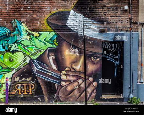 Graphite Walls in Montreal Stock Photo - Alamy