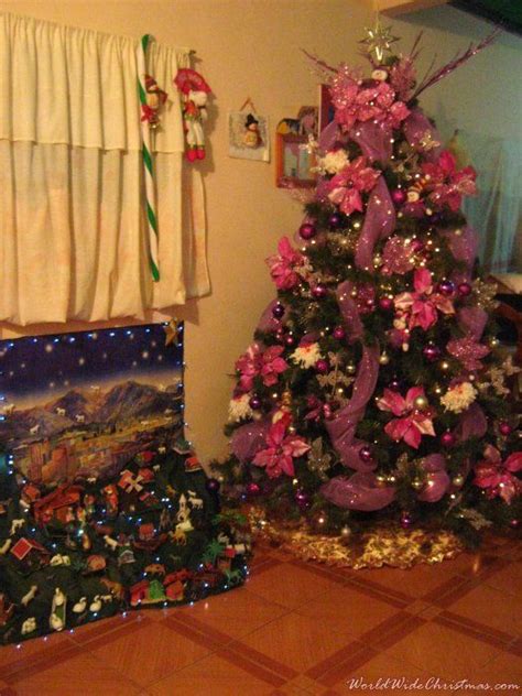 Jeanne Joyseline (Mariara, Venezuela) | Christmas tree, Christmas magic, Christmas tree decorations