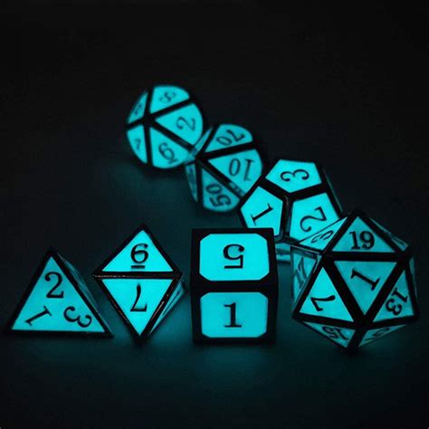 Dungeons & Dragons Glow Dice Set - Glow In The Dark Store