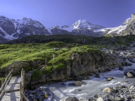 Hiking the Bernese Oberland Switzerland | Best Hike Places in Jungfrau ...