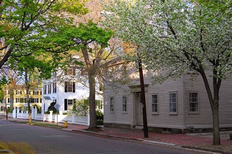 Travel Thru History Salem; Massachusetts' Spooky Site - Travel Thru History