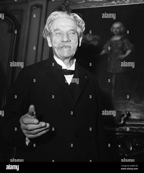 Albert schweitzer nobel Black and White Stock Photos & Images - Alamy