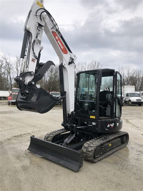 Bobcat E42 Mini Excavator – Longs Rental