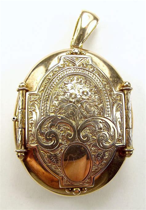 RARE Early Victorian Gold P 4 Picture LOCKET 1845 | Victorian gold, Picture locket, Locket